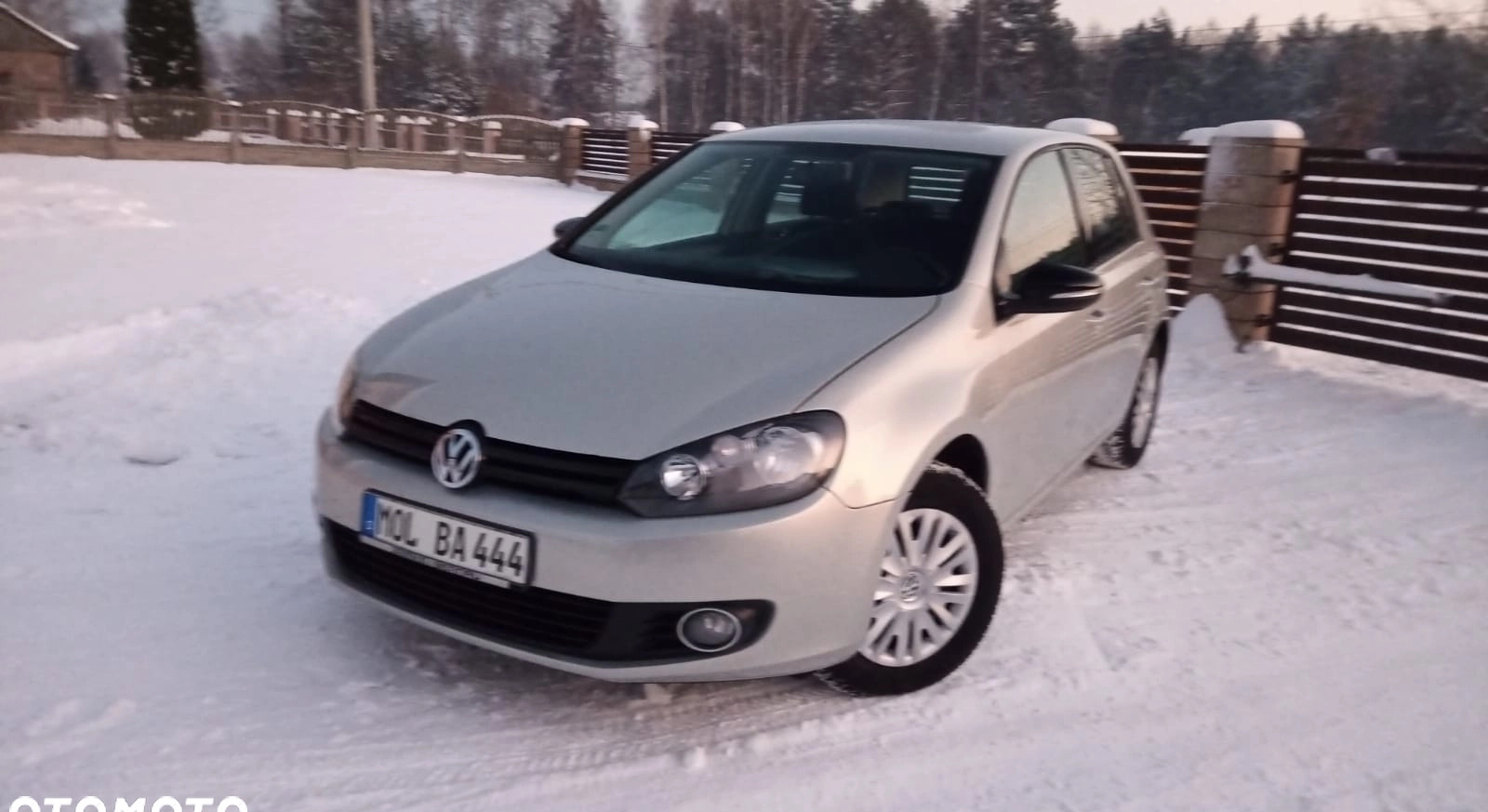 Volkswagen Golf cena 25300 przebieg: 196000, rok produkcji 2010 z Kielce małe 172